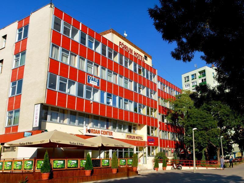 Fordan Hotel Печ Екстериор снимка