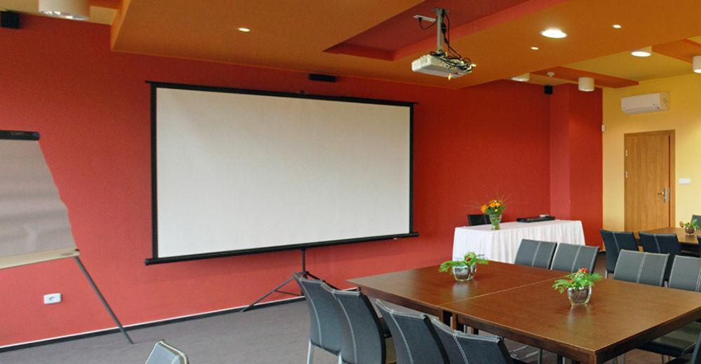 Fordan Hotel Печ Екстериор снимка